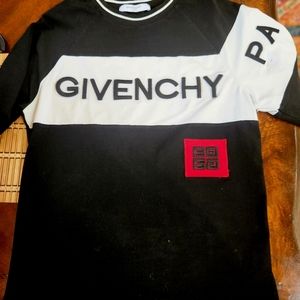 Givenchy T shirt